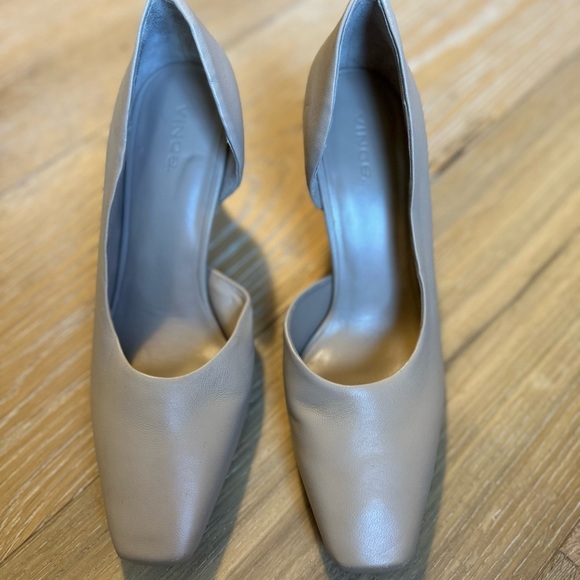 Women’s VINCE Tiana Point Toe Leather Pumps in Cappucino - Picture 3 of 9